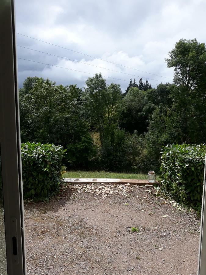 Gites Nature & Espace - Le Puits Des Souhaits Villedieu-les-Poeles-Rouffigny Luaran gambar